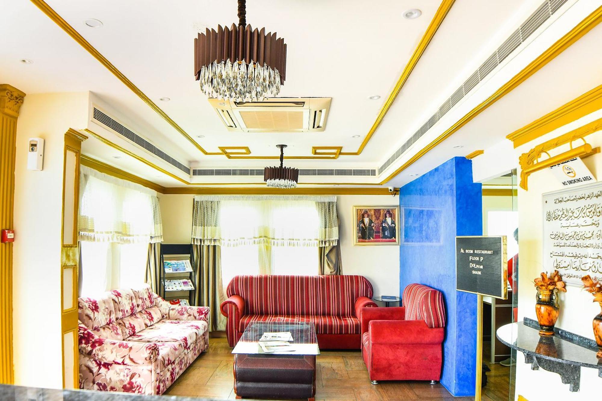 Oyo 137 Marina Hotel Маскат Экстерьер фото